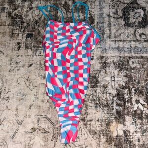 alex x gretchen walsh sporti suit!